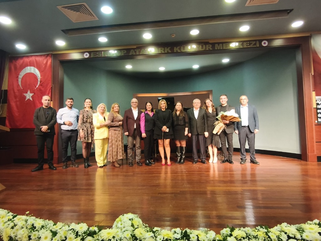 Cumhuriyet Kadınları Etkinliği Toplu Fotoğraf